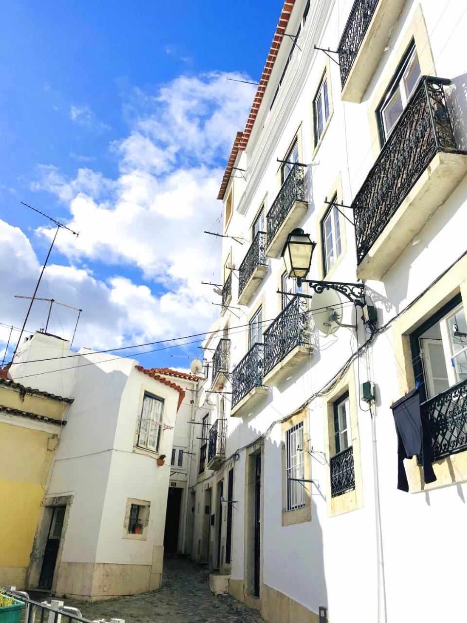Alfama Apartment Lisbon Bagian luar foto