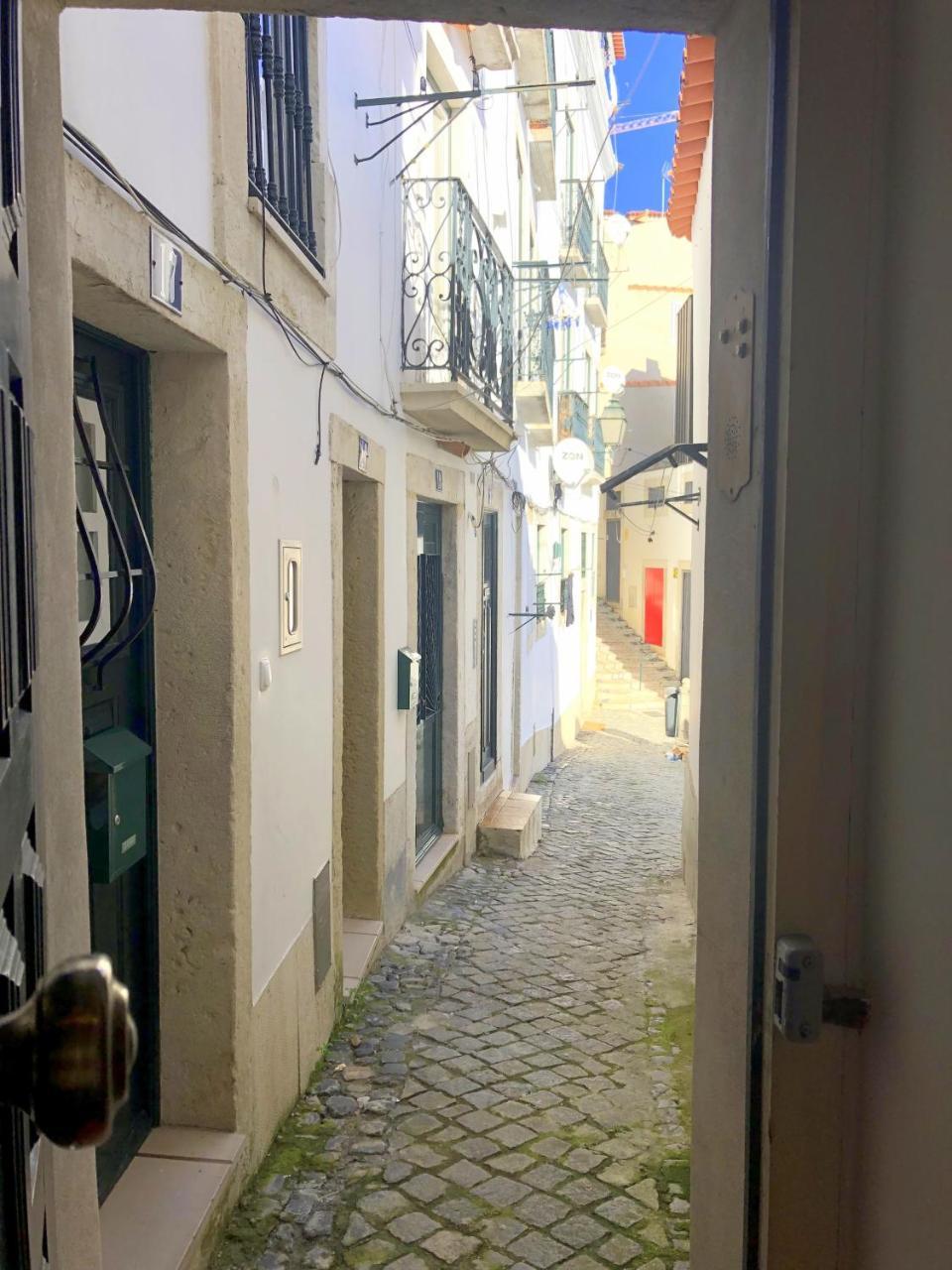 Alfama Apartment Lisbon Bagian luar foto