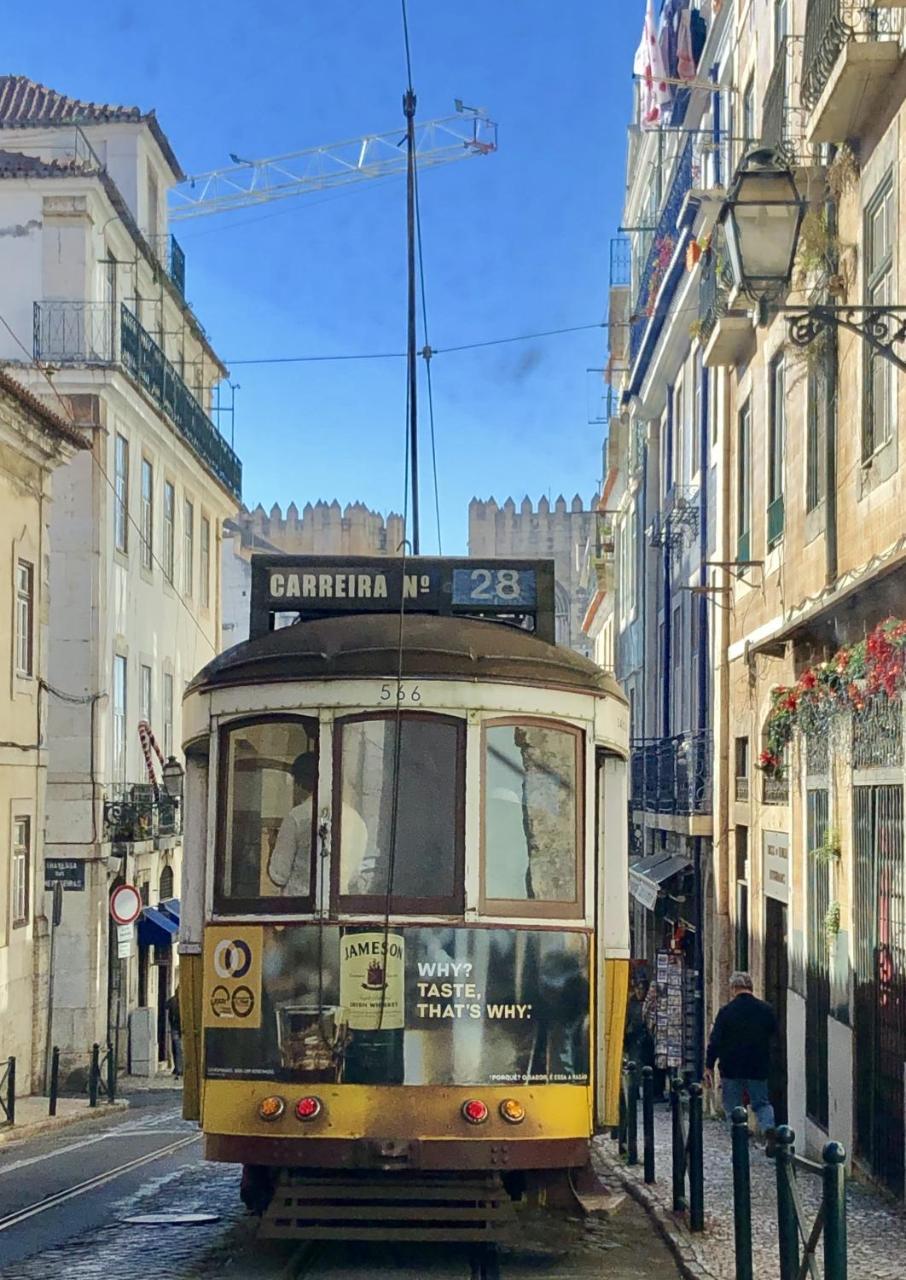 Alfama Apartment Lisbon Bagian luar foto